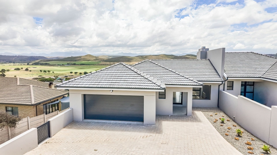 3 Bedroom Property for Sale in Fraaiuitsig Western Cape